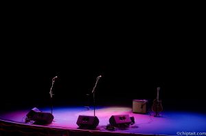 Acoustic set-up, closer.jpg